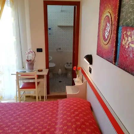 Hotel Devon & Breakfast 3*