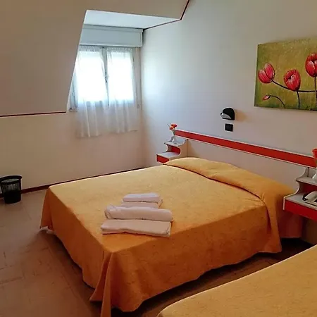 Devon & Breakfast Hotel 3*