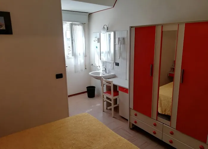 Devon & Breakfast Hotel 3*