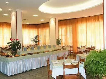 Devon & Breakfast فندق